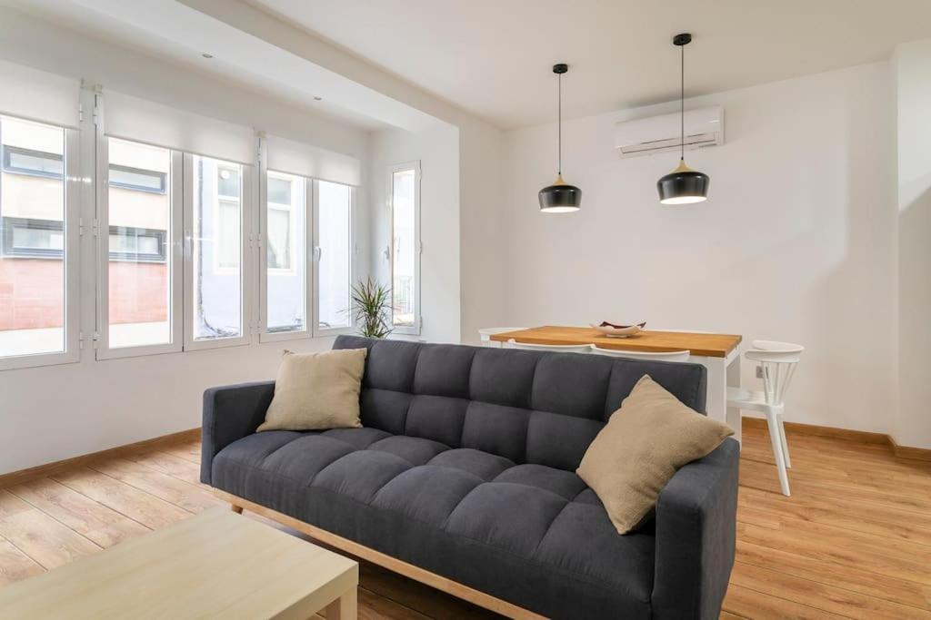 Cozy Apartment City Center Alicante Exteriör bild